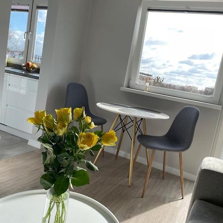 Luxury White Apartment By Marta ラドム エクステリア 写真